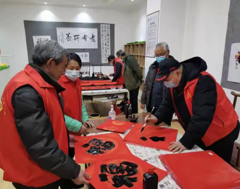隐珠街道东楼一居开展“迎新春送祝福”活动