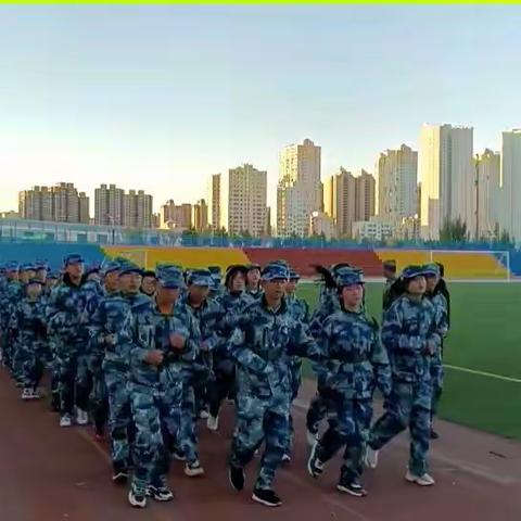呼和浩特市实验中学察哈尔校区2021级新生初一3班国防教育实践活动（四）