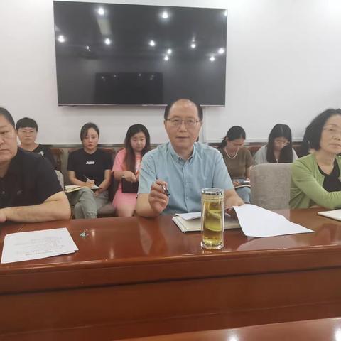 市直机关工委召开机关政治性警示教育大会