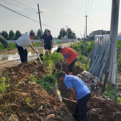 为民服务办实事 店子新村沙岭网格积极疏通管道解民愁