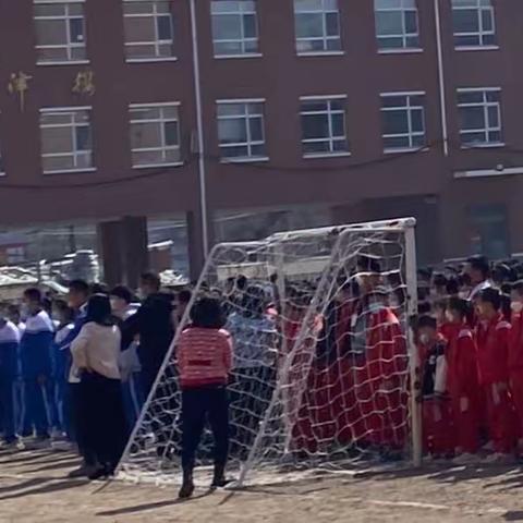 消防在我心 安全伴我行——讷河市育才学校消防应急疏散演练活动纪实