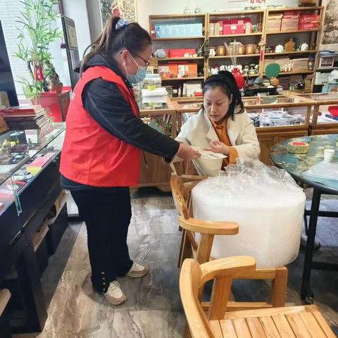 【石家庄市正定县】旺泉街开展“垃圾随人走，到家才分手”为主题的沿街商铺宣传活动