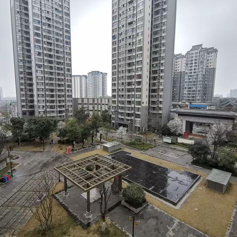 ⭐️⭐️捡漏52.8万南湖壹号，321户型，老证，正中庭，采光巴适，车位单算，发财热线:68606