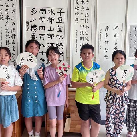 新学期周末书法素质拓展班纳新啦～