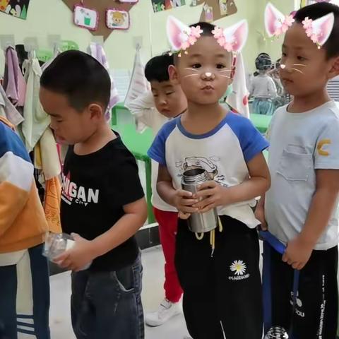 春苗幼儿园中班幼儿一日活动