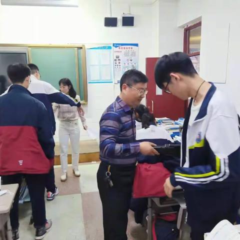 【第4期】临沂39中学生行为规范月简报