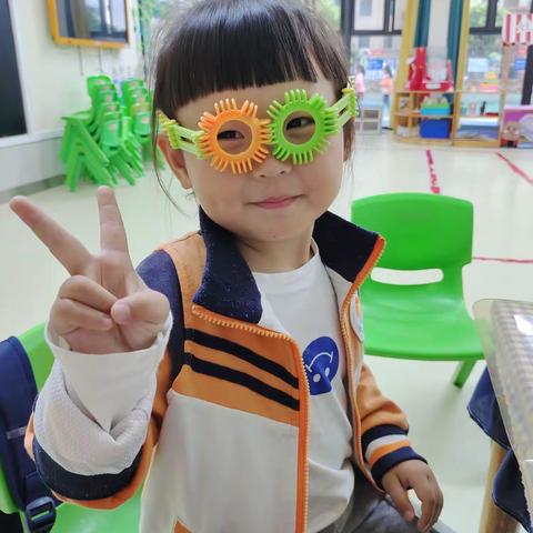 🌻童年是最美妙，充满自信的🌸