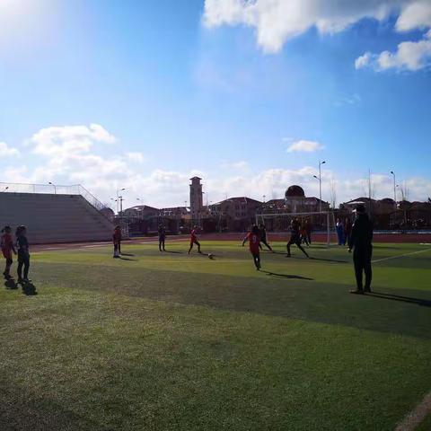 集宁区滨湖小学乡村学校少年宫“校长杯”足球节