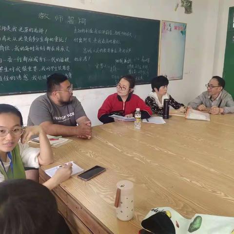 细致入微送春雨，精准发力促备考——琼海市教育局教研团到楚才外国语实验学校进行中考备考指导