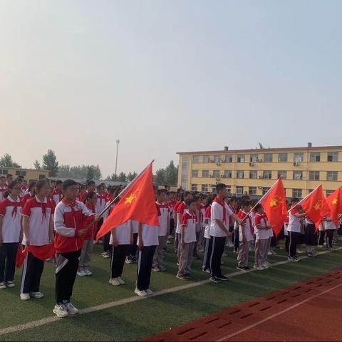 【全环境立德树人】学习党的二十大 争做新时代好队员———时庄二中新队员入队仪式