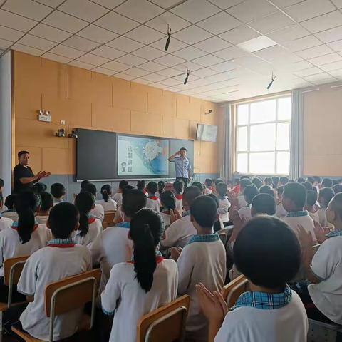 法治讲座进校园 保驾护航助成长——宣平堡小学举行法治教育讲座