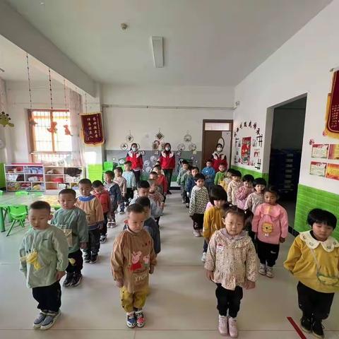 景园人杰幼儿园苗苗三班一周小记