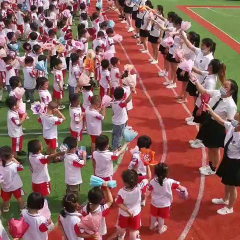 山青水绿心情好，我与文博庆六一，感谢伟大祖国给我幸福太平的生活