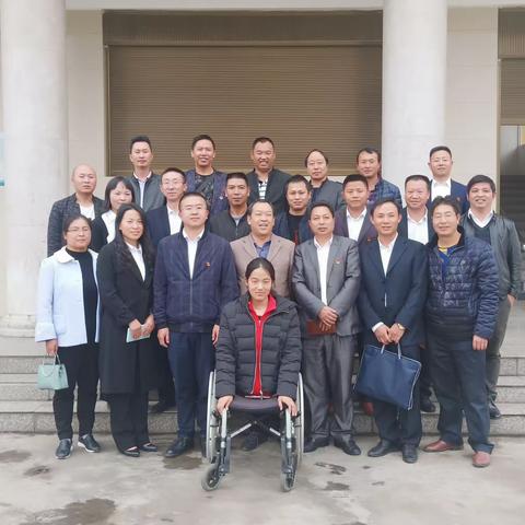 看到他们的事迹，你还有什么理由不努！