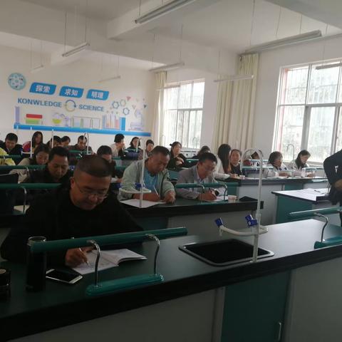 戛古小学丶麻舍所小学、新村小学三校联合数学教研活动剪影