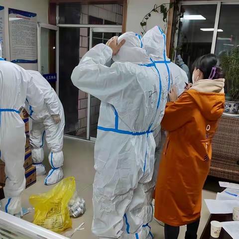 防疫在一线，物业在坚守