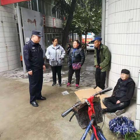 秋风萧瑟刺骨寒，民警救助暖心田