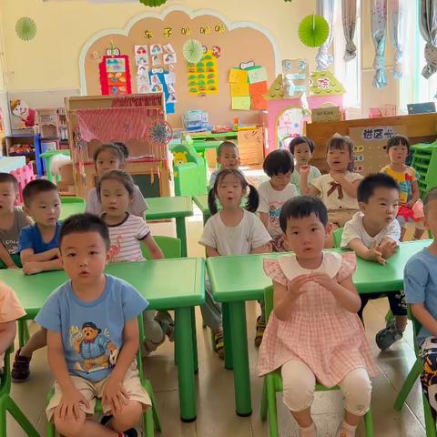 小三班今日活动（7.10）