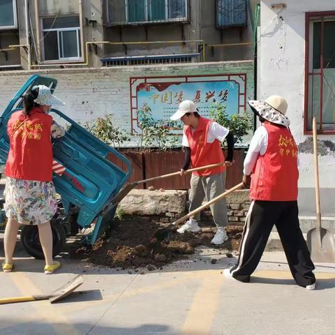 忙碌的“红马甲”为社区治理注入“新力量”