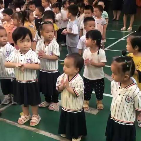 横县春天里幼儿园小小班生活剪影