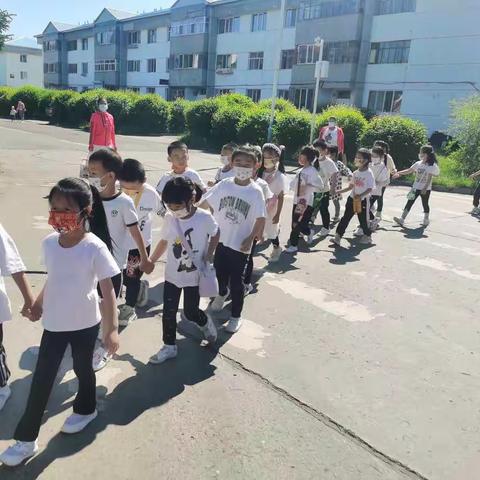 伊敏河镇第二学校“幼小衔接，我们在行动”系列活动