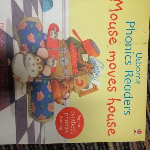 Mouse moves house