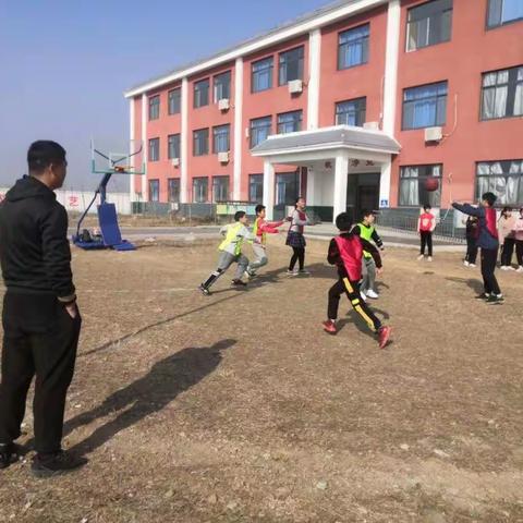 快乐我秀，迎“篮”而上—王村小学举行高年级篮球🏀赛