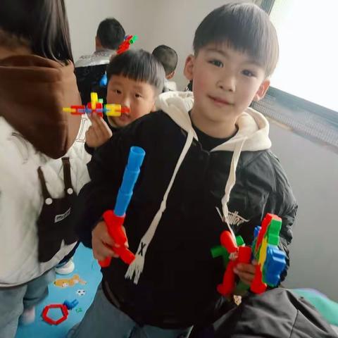 新城幼教金果果幼儿园毅博小朋友