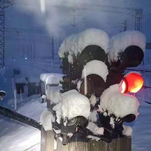 战风雪，保畅通