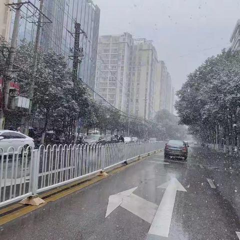 《市场开发篇》纵然千山万雪，抵不住华新人前进的步伐。