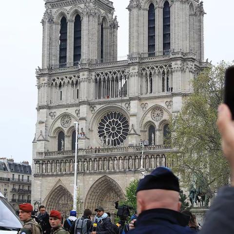 2. 法国，法国！法国？-巴黎圣母院篇