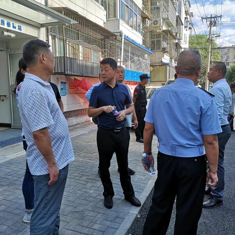 【西三旗街道永泰东里社区】小区改造顺民意领导现场办公暖民心