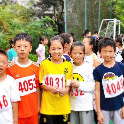 阳光运动，展现自我-明镜小学四（2）班运动会小记2