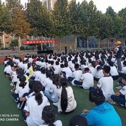 勤学苦练       追求卓越------滕东中学2020年新生规范化训练完满完成