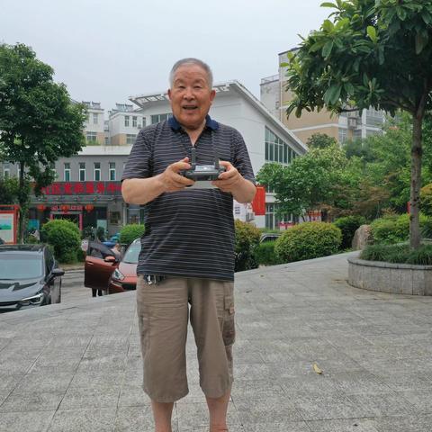 健步78岁历程，孩子们给我买玩具了！