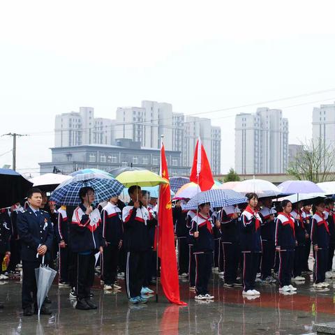 缅怀先烈，奋斗青春——曲阳一中清明节主题教育活动