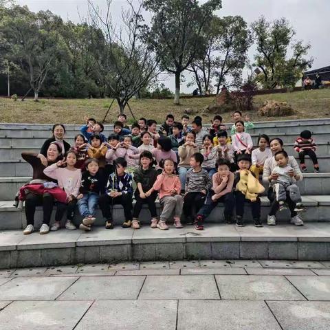 “放下书卷，品读自然”光明学校三年级二班石峰公园春游记