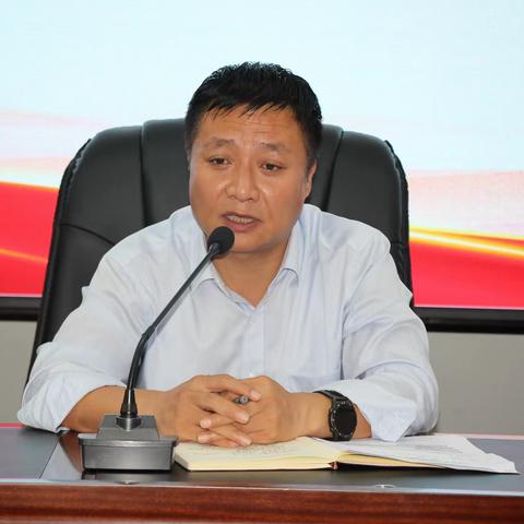 米脂中学召开开学安全工作部署会