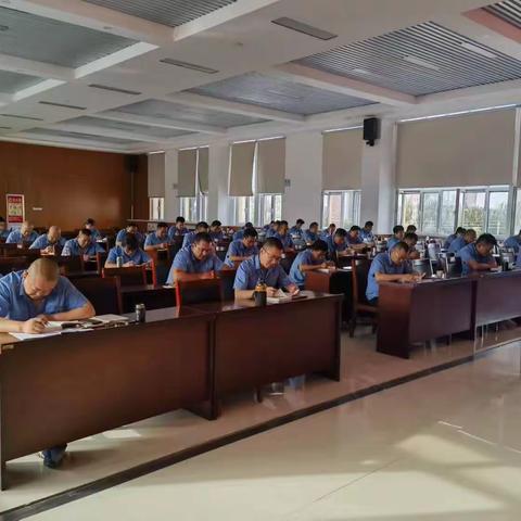 学习贯彻二十大精神，立足岗位做合格党员