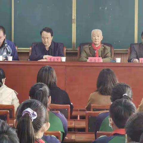 芳菲三月，德育花开——迁安市教育系统德育副校长荣誉证书颁发暨“榜样引领、争做先锋”主题宣讲活动纪实