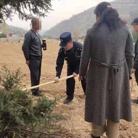 【我为群众办实事】城关民警妥善化解一起地界纠纷