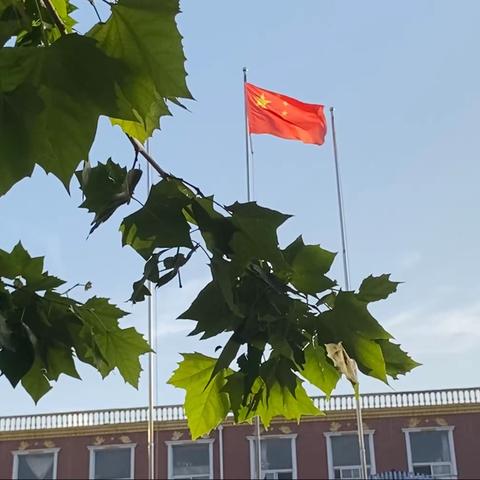 学习，从好习惯开始——兰苑学校中学部升旗仪式