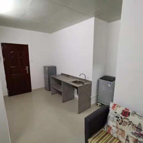四楼一房一厅