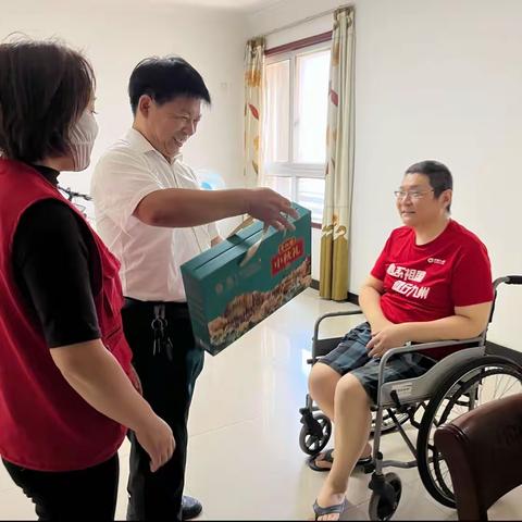 “中秋慰问显温暖，党的关怀暖人心”——金耀街道鼎立社区开展残疾人中秋慰问走访活动
