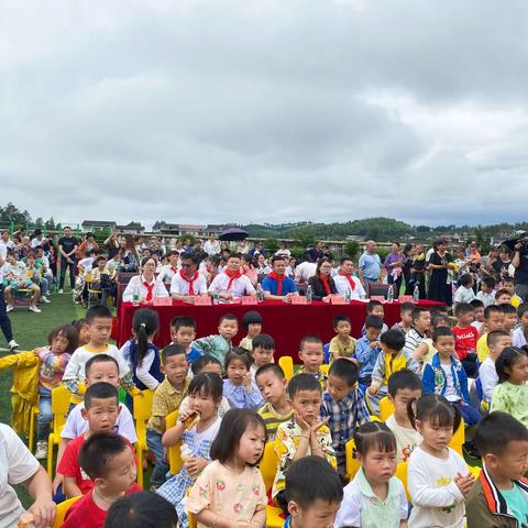 德胜中心小学举行“少年儿童心向党 欢歌热舞庆六一”庆祝建党100周年暨“六一”儿童节文艺汇演