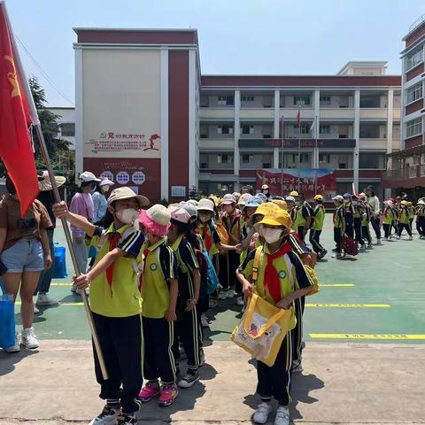 瓦窑中心小学二（1）班防震减灾科普活动