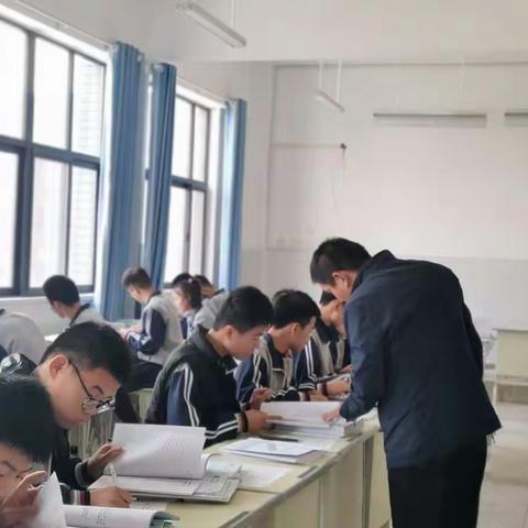 华师清丰附中2019年11月《学生成长手记》检查工作总结