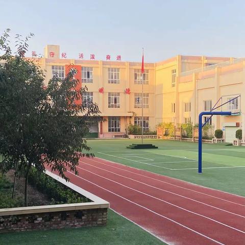 走进小学生德育学堂，促进小学生德育建设 ——广济镇中心小学德育学堂第九周活动纪实