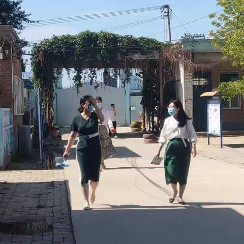 马店镇第二高级小学教学常规检查