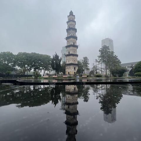 2022年国庆坐着轻轨游绍兴～仓桥直街～黄酒小镇